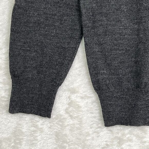 Club Room Luxury Men's Sweater Fine Wool Sz M Gray Crew Neck Business Travel - Picture 3 of 8